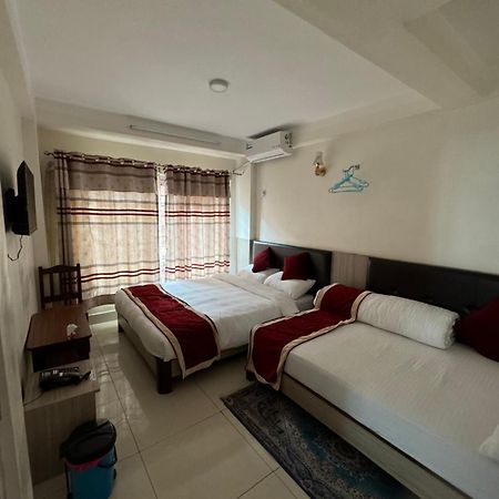 Om Bramha Hotel กาฐมาณฑุ ภายนอก รูปภาพ